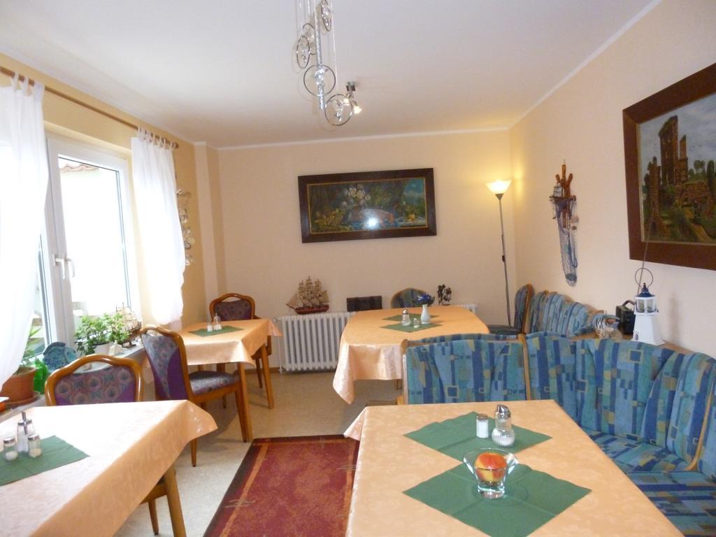 Pension Am Peeneufer Ug Вольгаст Экстерьер фото